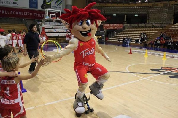 38130822_10157531283813776_3637725978454654976_n